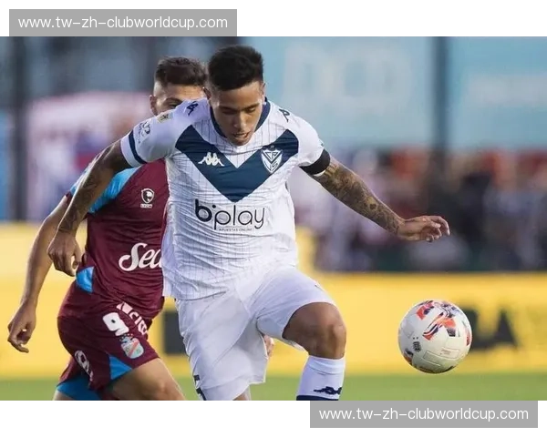 荣耀之巅的宿命：拉普拉塔大学生vs蒙得维的亚国民，拉普拉塔河两岸的足球灵魂战争